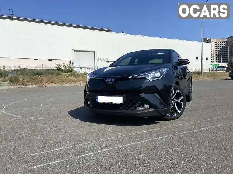 Позашляховик / Кросовер Toyota C-HR 2017 1.99 л. Варіатор обл. Київська, Київ - Фото 1/13