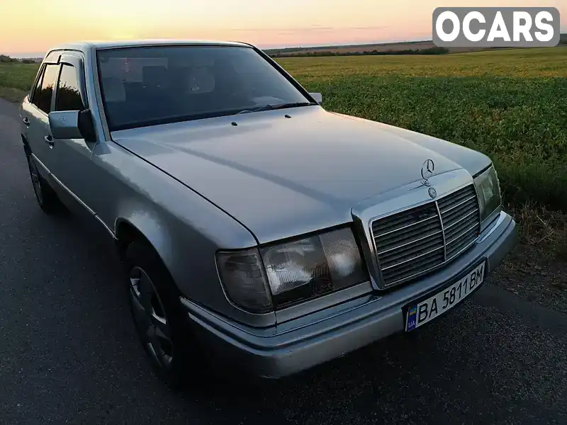 Седан Mercedes-Benz E-Class 1993 2.3 л. Ручна / Механіка обл. Кіровоградська, Мала Виска - Фото 1/21