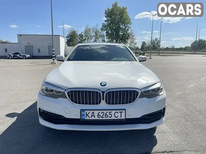 Седан BMW 5 Series 2018 2 л. Автомат обл. Киевская, Киев - Фото 1/11