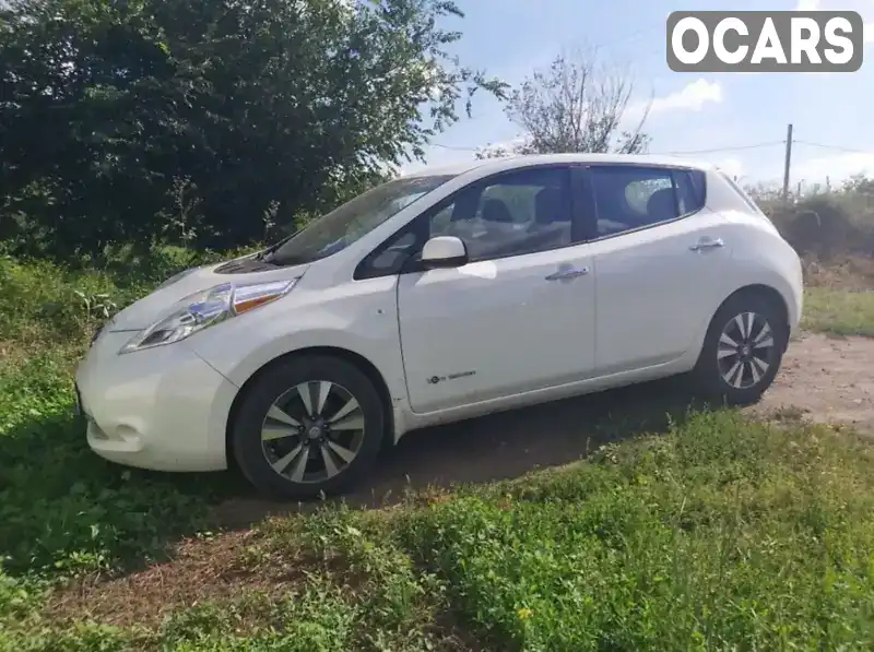 Хэтчбек Nissan Leaf 2015 null_content л. Автомат обл. Одесская, Одесса - Фото 1/11