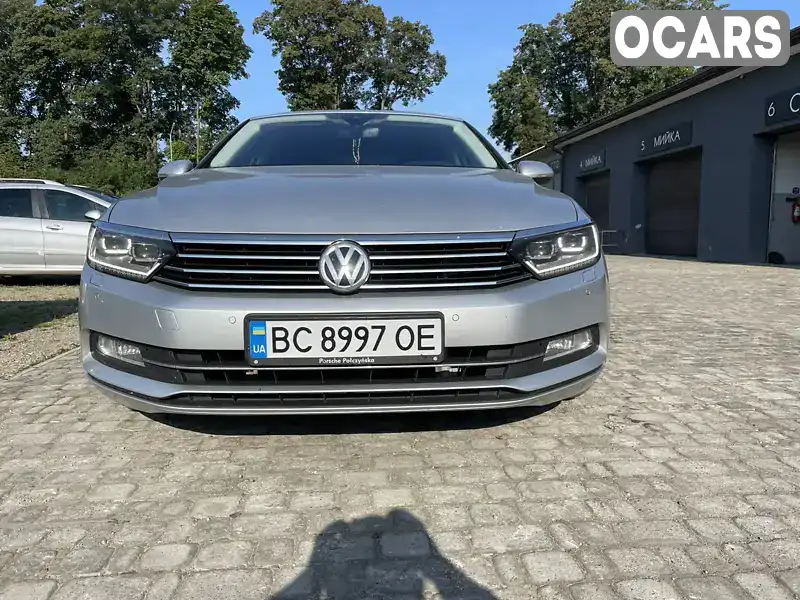 Седан Volkswagen Passat 2015 2 л. Автомат обл. Львовская, Стрый - Фото 1/9