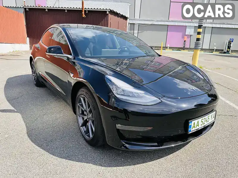 Седан Tesla Model 3 2018 null_content л. Автомат обл. Київська, Київ - Фото 1/21