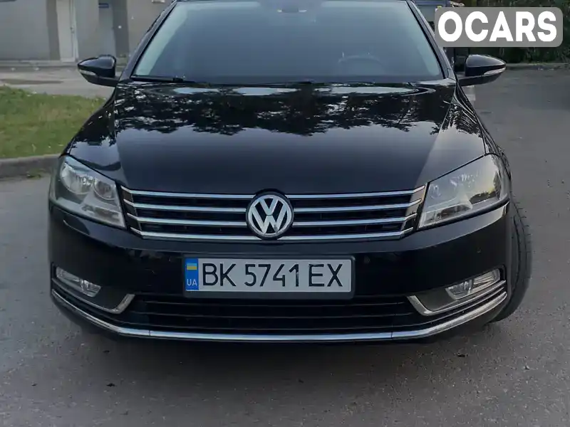 Универсал Volkswagen Passat 2011 1.6 л. Ручная / Механика обл. Львовская, Броды - Фото 1/21