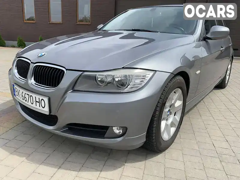 Седан BMW 3 Series 2009 2 л. Ручна / Механіка обл. Рівненська, Костопіль - Фото 1/13