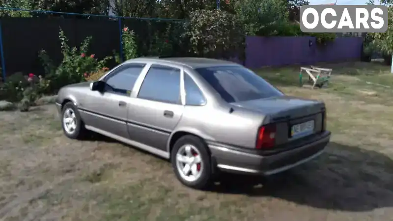 Седан Opel Vectra 1992 1.77 л. Ручная / Механика обл. Николаевская, Новый Буг - Фото 1/4