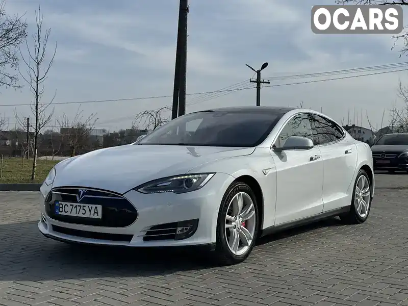 Лифтбек Tesla Model S 2015 null_content л. Автомат обл. Львовская, Золочев - Фото 1/21