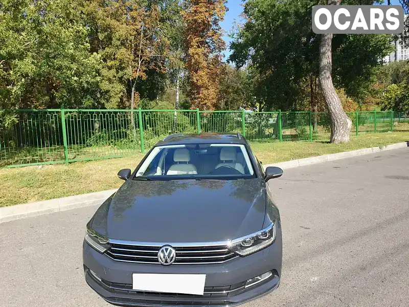 Универсал Volkswagen Passat 2018 1.6 л. Автомат обл. Харьковская, Харьков - Фото 1/21