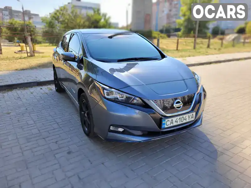 Хэтчбек Nissan Leaf 2019 null_content л. обл. Черкасская, Черкассы - Фото 1/21