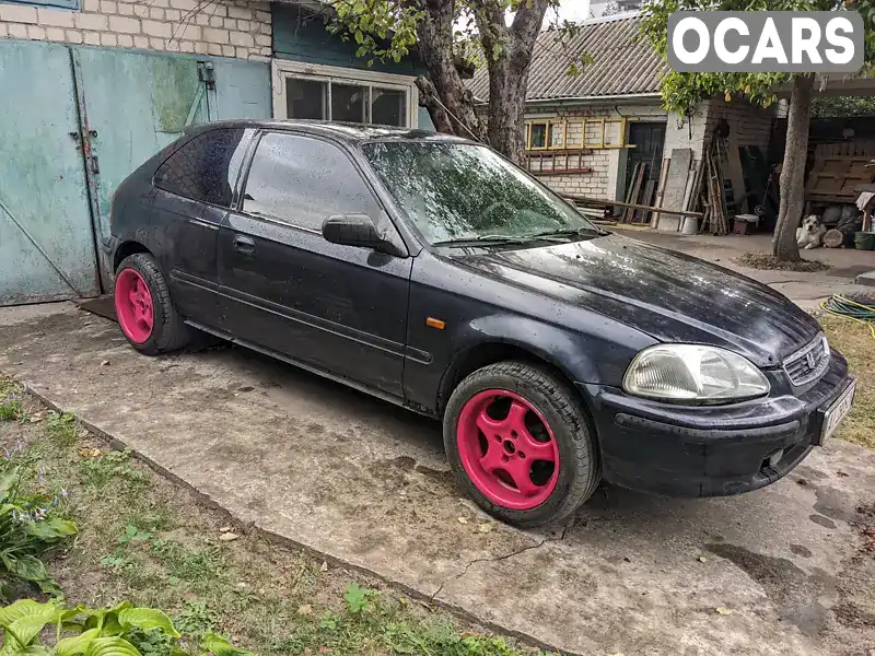 Хэтчбек Honda Civic 1996 1.4 л. Ручная / Механика обл. Черкасская, Черкассы - Фото 1/6