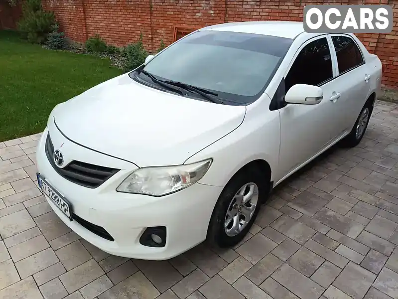 Седан Toyota Corolla 2011 1.3 л. Ручная / Механика обл. Ивано-Франковская, Ивано-Франковск - Фото 1/21