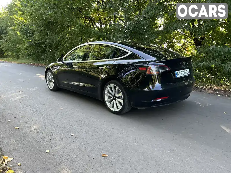 Седан Tesla Model 3 2019 null_content л. обл. Київська, Київ - Фото 1/18