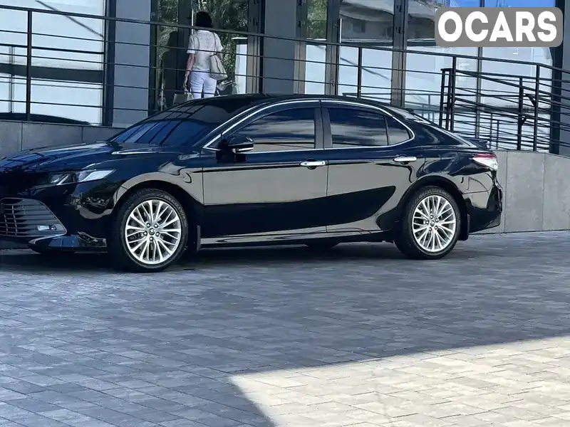 Седан Toyota Camry 2019 2.5 л. Автомат обл. Львівська, Львів - Фото 1/21