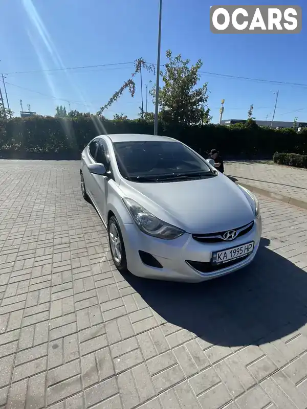 Седан Hyundai Elantra 2011 1.59 л. обл. Киевская, Киев - Фото 1/16