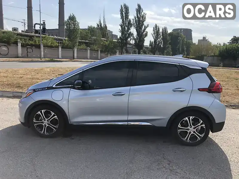 Хэтчбек Chevrolet Bolt EV 2017 null_content л. Вариатор обл. Киевская, Киев - Фото 1/21