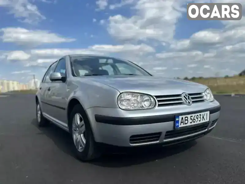 Хетчбек Volkswagen Golf 2000 1.6 л. Автомат обл. Черкаська, Умань - Фото 1/12