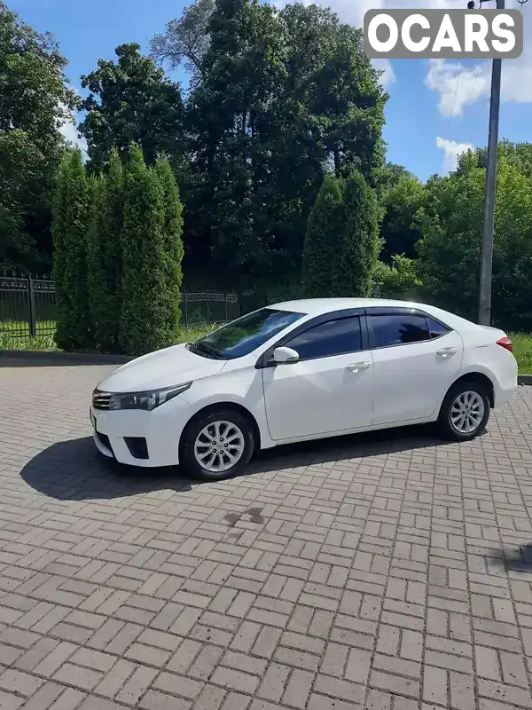 Седан Toyota Corolla 2015 1.33 л. Ручная / Механика обл. Черниговская, Прилуки - Фото 1/12