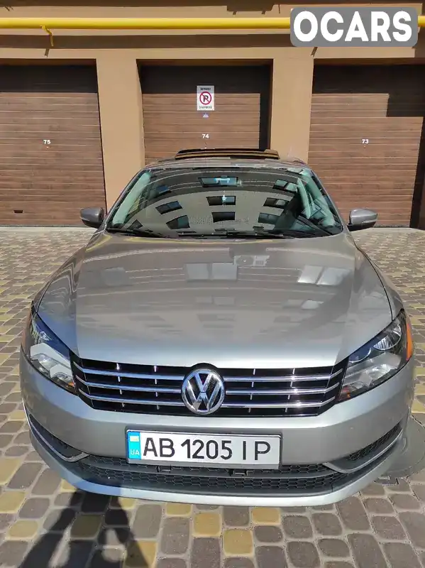 Седан Volkswagen Passat 2013 2.48 л. Автомат обл. Вінницька, Вінниця - Фото 1/21