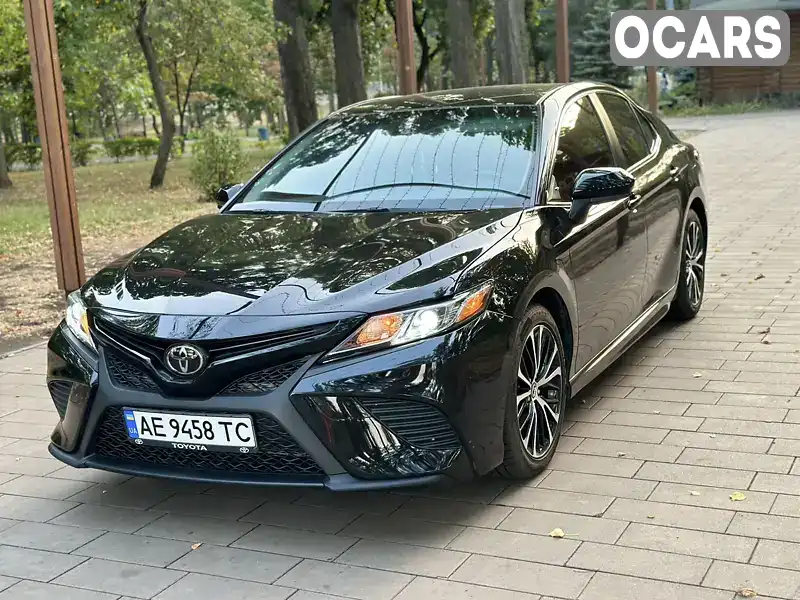Седан Toyota Camry 2018 2.49 л. Автомат обл. Киевская, Киев - Фото 1/21
