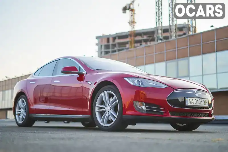 Лифтбек Tesla Model S 2014 null_content л. Автомат обл. Киевская, Киев - Фото 1/21