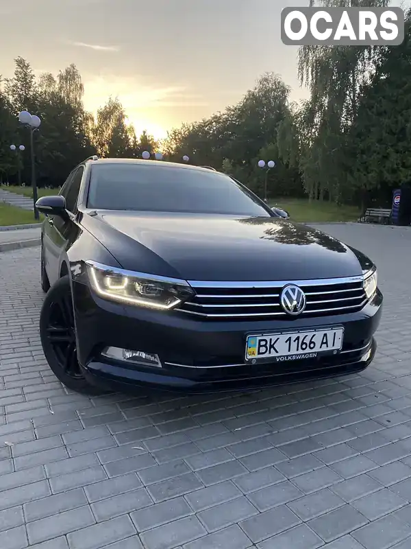 Универсал Volkswagen Passat 2019 1.6 л. Автомат обл. Ровенская, Ровно - Фото 1/21