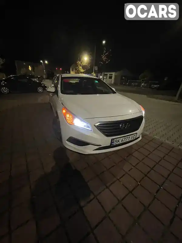 Седан Hyundai Sonata 2016 2.36 л. Автомат обл. Рівненська, Березне - Фото 1/21