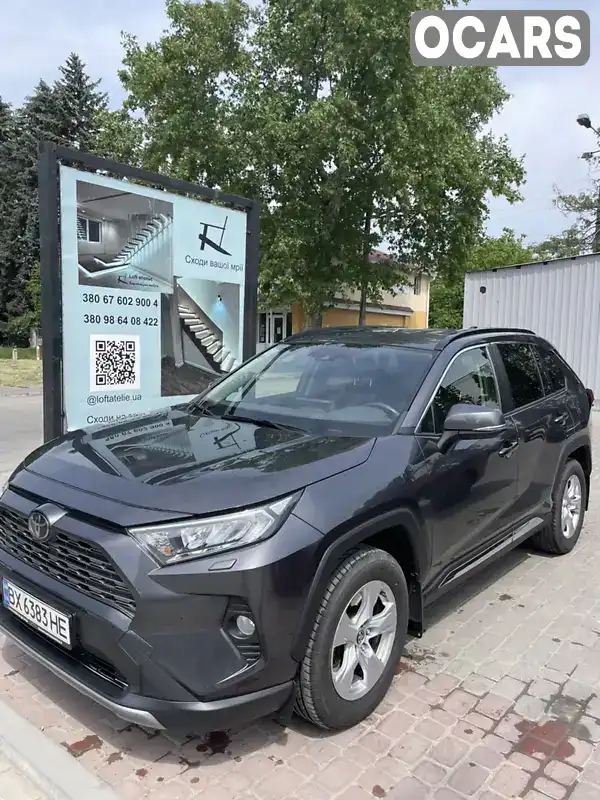 Внедорожник / Кроссовер Toyota RAV4 2019 1.99 л. Автомат обл. Хмельницкая, Каменец-Подольский - Фото 1/13