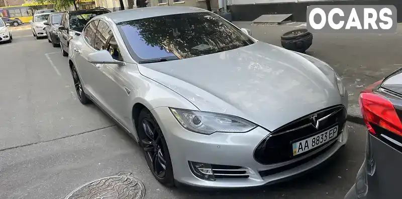 Лифтбек Tesla Model S 2014 null_content л. обл. Киевская, Киев - Фото 1/8