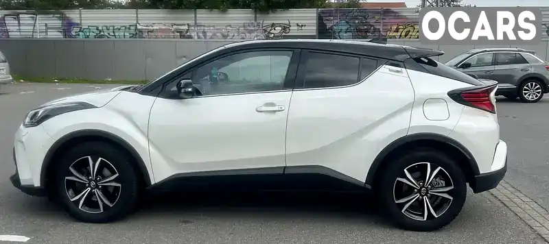 Внедорожник / Кроссовер Toyota C-HR 2019 1.2 л. Автомат обл. Киевская, Киев - Фото 1/6