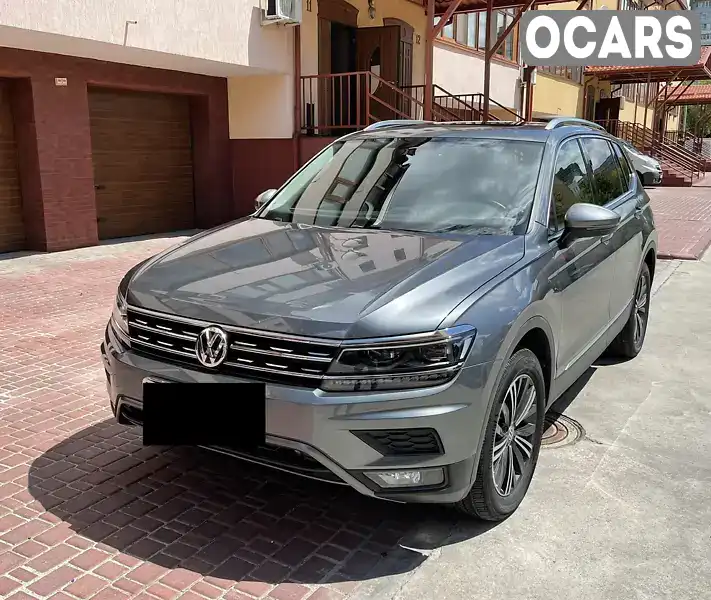 Внедорожник / Кроссовер Volkswagen Tiguan 2018 2 л. Автомат обл. Львовская, Львов - Фото 1/15