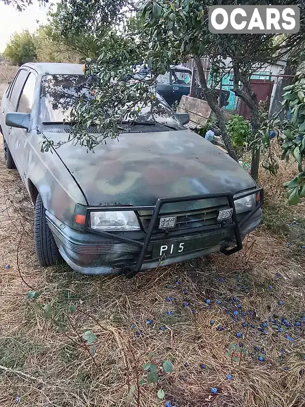 Седан Opel Kadett 1986 1.6 л. Ручна / Механіка обл. Харківська, Шевченківе - Фото 1/3