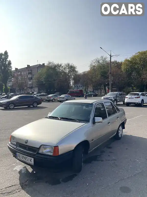 Седан Opel Kadett 1991 1.39 л. Ручная / Механика обл. Днепропетровская, Кривой Рог - Фото 1/21