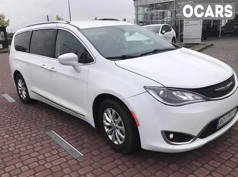 Минивэн Chrysler Pacifica 2019 3.6 л. Автомат обл. Закарпатская, Мукачево - Фото 1/21