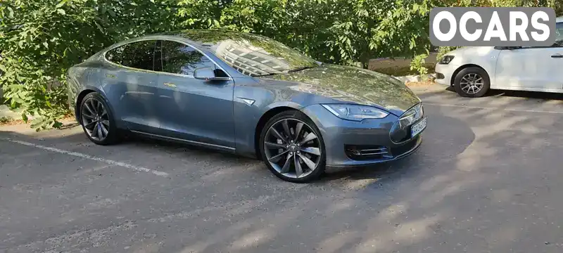 Лифтбек Tesla Model S 2014 null_content л. обл. Киевская, Киев - Фото 1/16