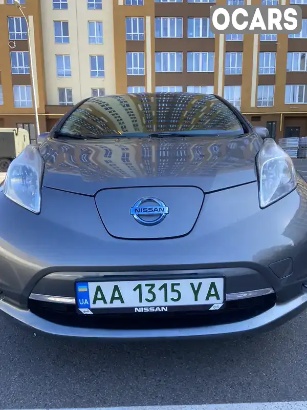 Хетчбек Nissan Leaf 2014 null_content л. Автомат обл. Київська, Вишневе - Фото 1/21