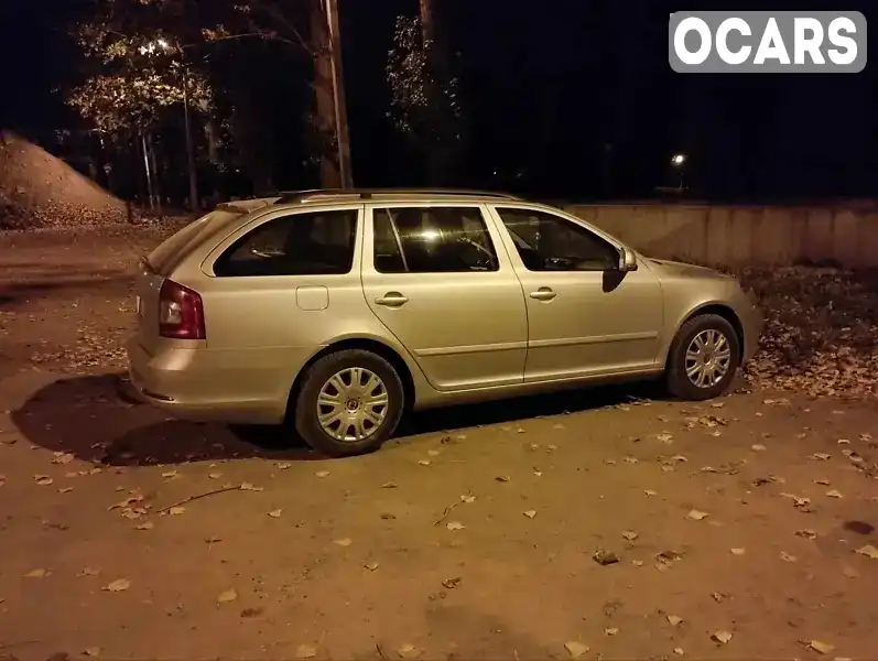 Универсал Skoda Octavia 2010 1.8 л. Ручная / Механика обл. Тернопольская, Тернополь - Фото 1/21