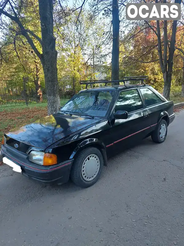 Хэтчбек Ford Escort 1990 null_content л. Ручная / Механика обл. Харьковская, Харьков - Фото 1/8