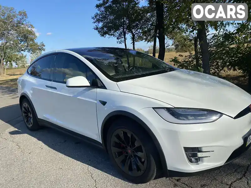 Внедорожник / Кроссовер Tesla Model X 2018 null_content л. Автомат обл. Киевская, Киев - Фото 1/21