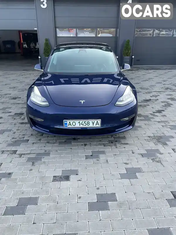 Седан Tesla Model 3 2018 null_content л. Автомат обл. Закарпатська, Хуст - Фото 1/10