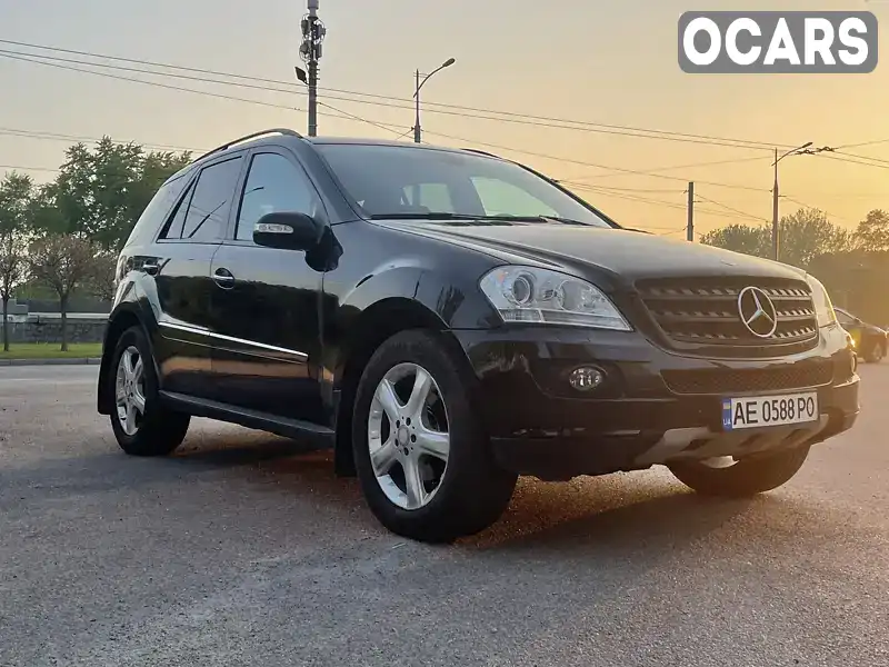 Позашляховик / Кросовер Mercedes-Benz M-Class 2008 2.99 л. Ручна / Механіка обл. Дніпропетровська, Дніпро (Дніпропетровськ) - Фото 1/21