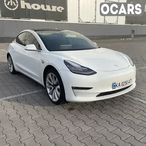 Седан Tesla Model 3 2019 null_content л. Автомат обл. Киевская, Киев - Фото 1/14