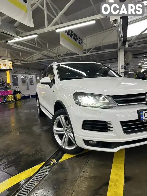 Позашляховик / Кросовер Volkswagen Touareg 2014 3 л. Автомат обл. Чернівецька, Чернівці - Фото 1/14