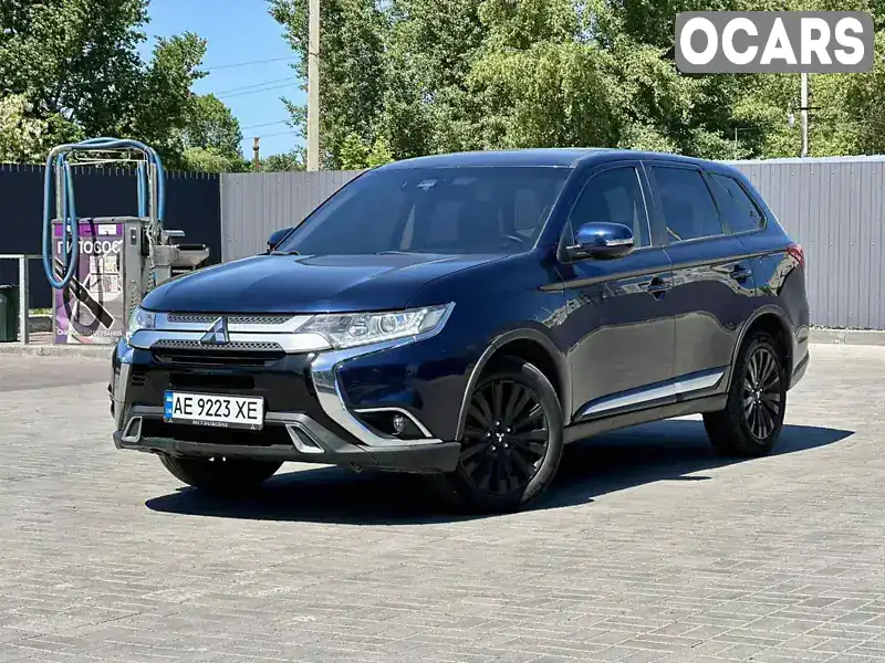 Позашляховик / Кросовер Mitsubishi Outlander 2020 2.36 л. Автомат обл. Дніпропетровська, Дніпро (Дніпропетровськ) - Фото 1/21