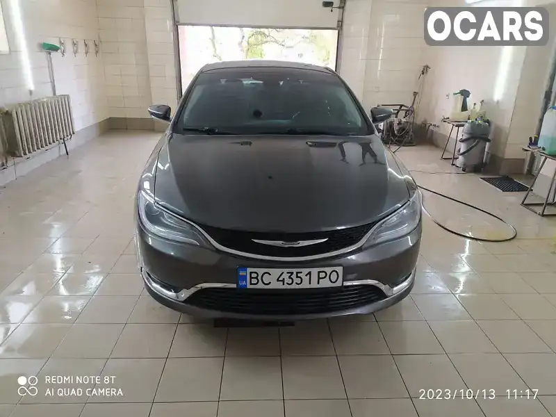 Седан Chrysler 200 2015 2.36 л. Автомат обл. Львовская, Рава-Русская - Фото 1/19