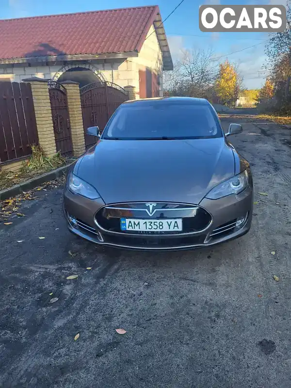 Ліфтбек Tesla Model S 2015 null_content л. Автомат обл. Житомирська, Житомир - Фото 1/10