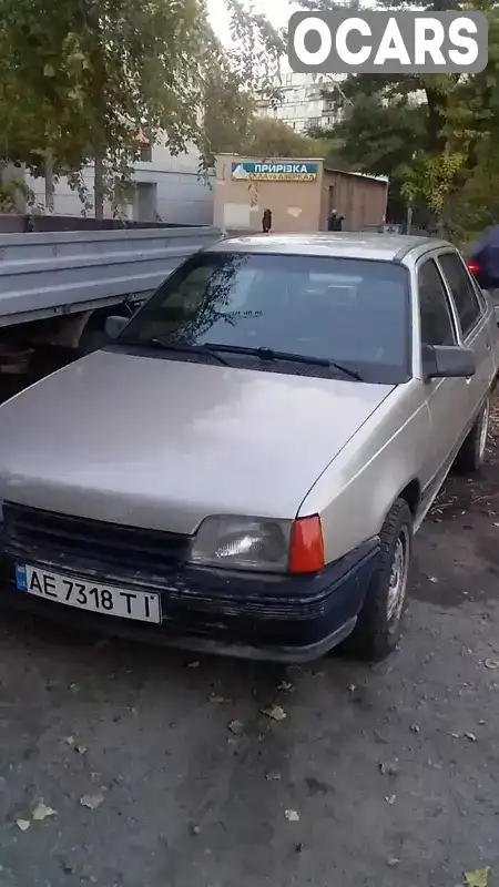 Хетчбек Opel Kadett 1988 1.8 л. обл. Дніпропетровська, Дніпро (Дніпропетровськ) - Фото 1/8