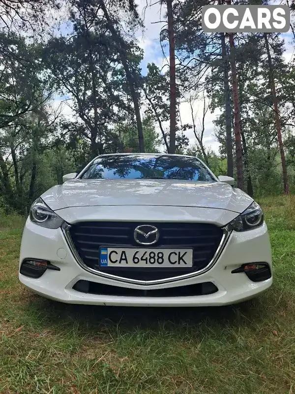 Седан Mazda 3 2018 2 л. Автомат обл. Черкасская, Черкассы - Фото 1/21