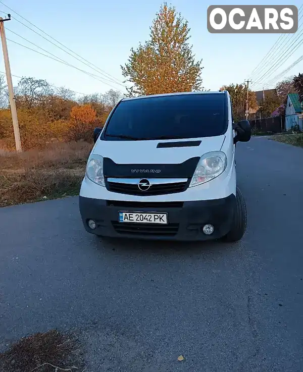 Мінівен Opel Vivaro 2011 2 л. Ручна / Механіка обл. Дніпропетровська, Дніпро (Дніпропетровськ) - Фото 1/16