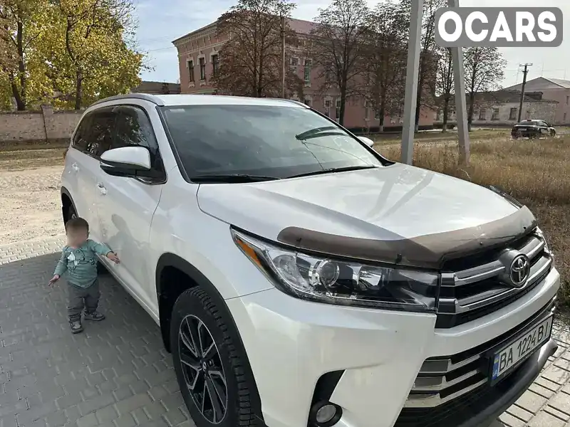 Внедорожник / Кроссовер Toyota Highlander 2019 3.5 л. обл. Кировоградская, Бобринец - Фото 1/18