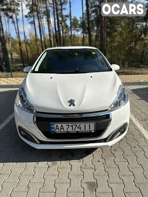 Хэтчбек Peugeot 208 2019 1.2 л. Автомат обл. Киевская, Ирпень - Фото 1/9