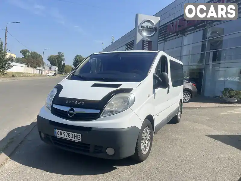 Мінівен Opel Vivaro 2011 2.5 л. Ручна / Механіка обл. Київська, Київ - Фото 1/15